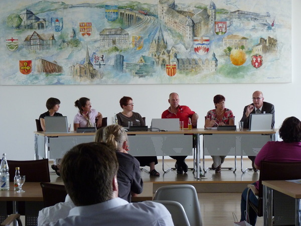 Die Podiumsdiskussion griff das Thema "Freiheitsentziehende Maßnahmen" auf.